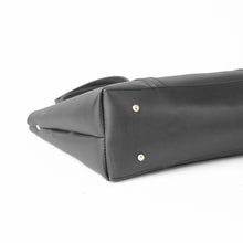 Load image into Gallery viewer, Ample bag. (Black)