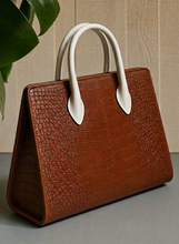 Load image into Gallery viewer, Vanta Croc Tote Saddle Cocoa
