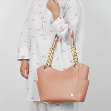 Load image into Gallery viewer, The Latitude bag (Peach)
